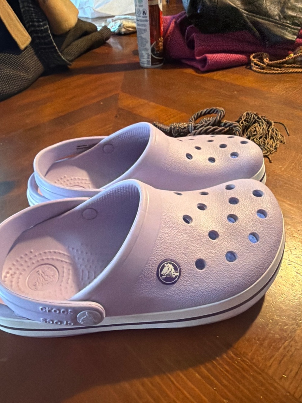 girls lavender crocs size 6